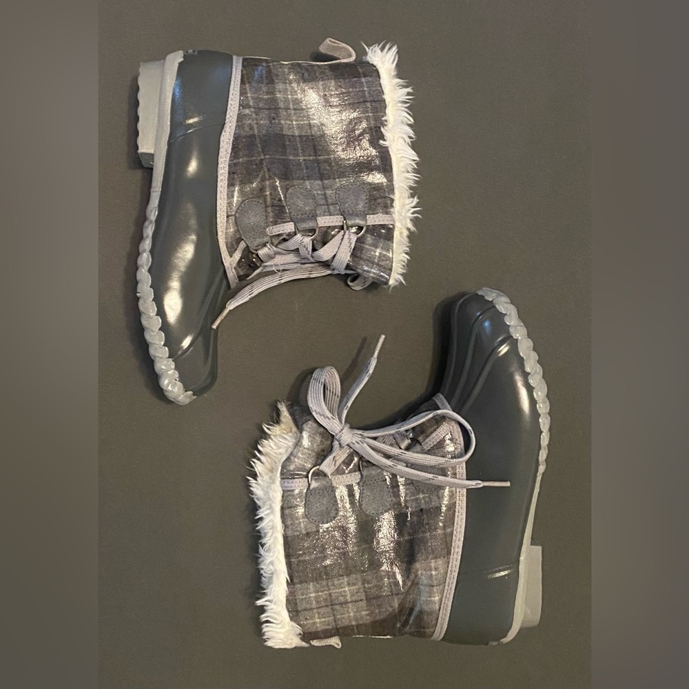 Women's Sporto Gray Plaid Insulated Faux Fur Lined Duck Boots KIM (8) EUC